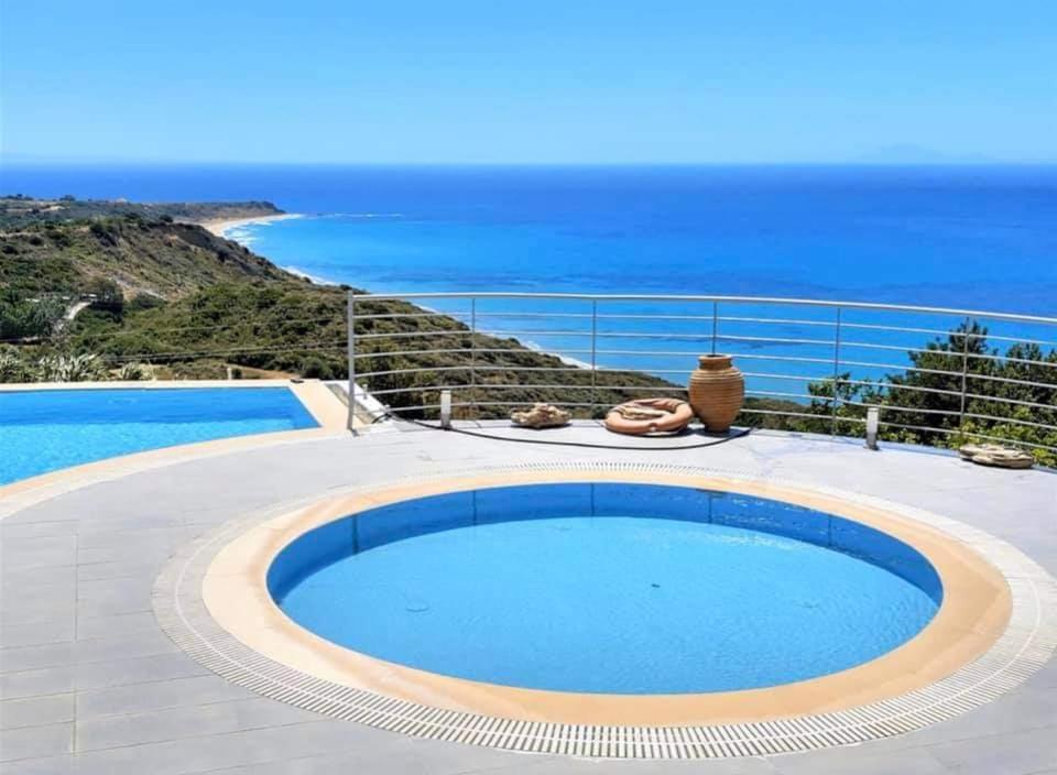 Kaminia Blu Villa Ratzaklíon Eksteriør billede